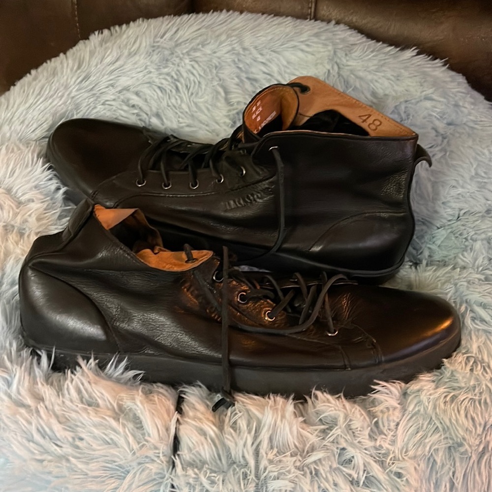 Mens Blackstone sneakers